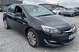 Vauxhall Astra Hatchback (09-15) 1.6i 16V Elite (06/12-) 5d Auto For Sale - Roston Park Motors, Nuneaton