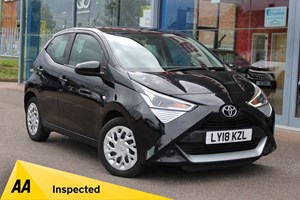 Toyota Aygo (14-22) X-Play 1.0 VVT-i (05/2018 on) 5d For Sale - Luton Trade Centre, Luton