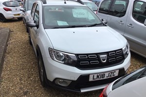 Dacia Sandero Stepway (13-21) Laureate TCe 90 (12/16 on) 5d For Sale - Mike Wells Cars Ltd, Rushden