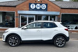 Kia Stonic SUV (17 on) 2 1.6 CRDi 108bhp ISG 5d For Sale - Taylor Motor Group (Farndon Road), Newark