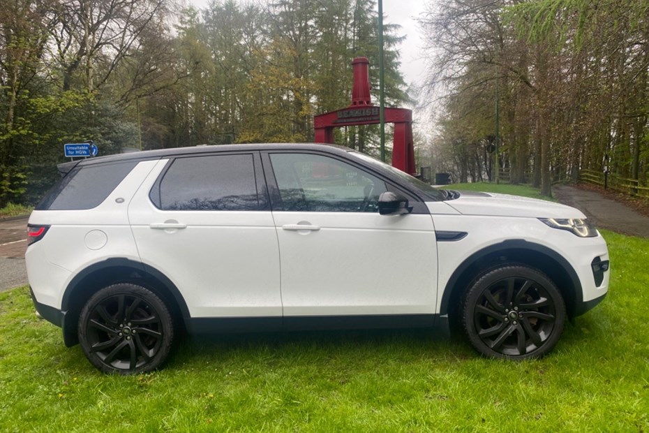 Land Rover Discovery Sport (15 on) 2.0 TD4 (180bhp) HSE Black 5d Auto For Sale - Chester Motor Company, Stanley