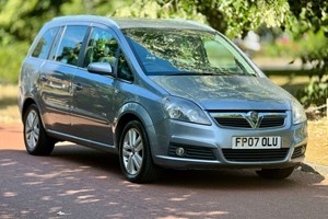 Vauxhall Zafira (05-14) 1.8i Design 5d For Sale - Cuxton Road Car Sales, Strood