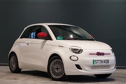 Fiat 500 Electric Hatchback (20 on) 87kW Red 42kWh 3dr Auto For Sale - Arnold Clark Fiat Motorstore Jeep Abarth (Oldbury), Oldbury