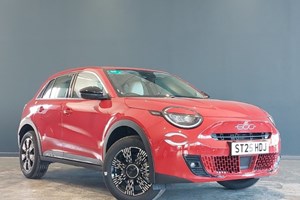 Fiat 600 SUV (24 on) 1.2 Hybrid 48V 136 5dr eDCT-6 For Sale - Arnold Clark Fiat Motorstore Jeep Abarth (Oldbury), Oldbury