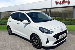 Hyundai i10 Hatchback (20 on) Premium 1.0 MPi 67PS 5d For Sale - WJ King Trade Centre Swanley, Swanley