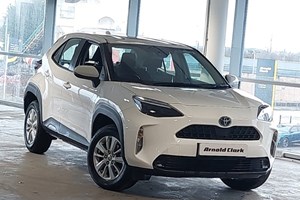 Toyota Yaris Cross SUV (21 on) 1.5 Hybrid Icon 5dr CVT For Sale - Arnold Clark Click & Collect Thurrock, Thurrock