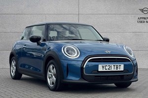 MINI Hatchback (14-24) 1.5 Cooper Classic 3dr For Sale - Stratstone MINI Leeds, Leeds
