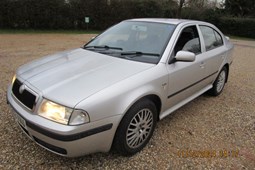 Skoda Octavia Hatchback (98-05) 1.6 Silverline 5d For Sale - Purple Sky Trading, Wokingham