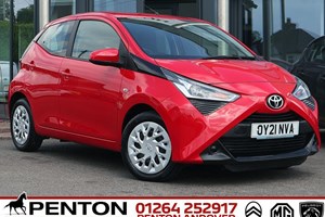 Toyota Aygo (14-22) X-Play (with Toyota Safety Sense) 1.0 VVT-i (05/2018 on) 5d For Sale - Penton Citroen Andover, Andover,