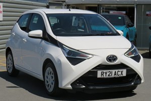Toyota Aygo (14-22) X-Play (with Toyota Safety Sense) 1.0 VVT-i (05/2018 on) 5d For Sale - Ludlow Motors - Ludlow, Ludlow