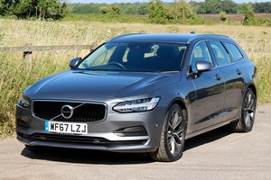 Volvo V90 (16 on) 2.0 D4 Momentum 5d Geartronic For Sale - THE MOTOR LOUNGE, Radlett