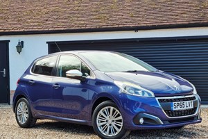 Peugeot 208 Hatchback (12-19) 1.2 PureTech (110bhp) Allure 5d EAT6 For Sale - Dunmow Car Sales, Great Dunmow