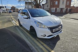 Peugeot 208 Hatchback (12-19) 1.6 VTi Feline 3d For Sale - Motorlink Cars, Leicester