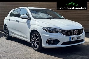 Fiat Tipo Hatchback (16-23) Lounge 1.6 MultiJet II 120hp 5d For Sale - SUMMIT AUTOMOTIVE HUDDERSFIELD LTD, Huddersfield, Milnsbridge