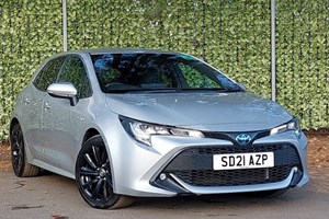 Toyota Corolla Hatchback (19 on) Design Hybrid 1.8 VVT-i auto 5d For Sale - Arnold Clark Click & Collect Colchester, Colchester