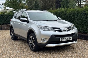 Toyota RAV4 (13-19) 2.2 D-CAT Invincible 5d Auto For Sale - Braceys Motors, Hitchin