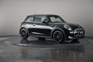 MINI Hatchback (14-24) 1.5 Cooper Exclusive 3dr Auto For Sale - Mantles Used Cars Royston, Royston