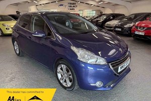 Peugeot 208 Hatchback (12-19) 1.2 VTi Allure 5d For Sale - Essex Select Cars Ltd, Colchester
