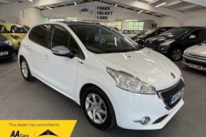 Peugeot 208 Hatchback (12-19) 1.2 VTi Style 5d For Sale - Essex Select Cars Ltd, Colchester