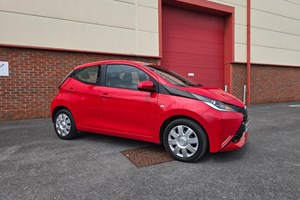 Toyota Aygo (14-22) 1.0 VVT-i X-Play 5d For Sale - UK Car Sales, Swansea