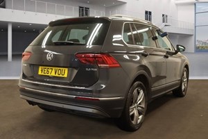 Volkswagen Tiguan (16-24) 2.0 TDi BMT (150bhp) SEL 5d For Sale - HPL Motors Oldham, Oldham