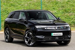 Vauxhall Grandland Electric SUV (24 on) 157kW GS 73kWh 5dr Auto For Sale - Arnold Clark Vauxhall (Alloa), Alloa