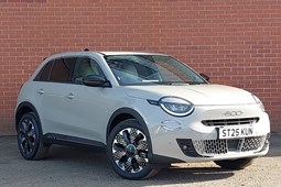 Fiat 600 SUV (24 on) 1.2 Hybrid 48V 136 La Prima 5dr eDCT-6 For Sale - Arnold Clark Fiat (Paisley), Paisley