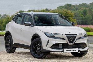 Alfa Romeo Junior Hybrid (25 on) 1.2 Turbo Ibrida 5dr Auto For Sale - Arnold Clark Vauxhall/Jeep/Alfa Romeo (Linwood), Linwood