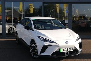 MG MG4 Hatchback (22 on) 150kW SE EV Long Range 64kWh 5dr Auto For Sale - Arnold Clark Motorstore (Stoke on Trent), Newcastle Under Lyme