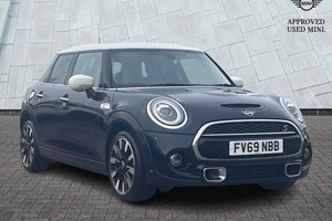 MINI Hatchback (14-24) Cooper S Exclusive (Comfort Pack & Navigation Pack) Steptronic Sport with double clutch auto 5d For Sale - Listers Boston (MINI), Boston