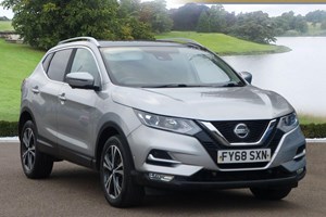 Nissan Qashqai (14-21) N-Connecta 1.5 dCi 115 (07/2018 on) 5d For Sale - Canvey Carriage Company, Canvey Island