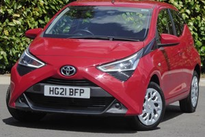 Toyota Aygo (14-22) X-Play (with Toyota Safety Sense) 1.0 VVT-i (05/2018 on) 5d For Sale - Llanfoist Car Sales, Abergavenny