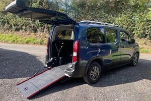 Peugeot Rifter MPV (18-25) Long Allure 1.5 BlueHDi 130 S&S EAT8 auto 5d For Sale - FMC Car Sales, Kidderminster