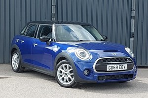 MINI Hatchback (14-24) Cooper S Classic Steptronic with double clutch auto 5d For Sale - Arnold Clark Motorstore (Wigan), Wigan
