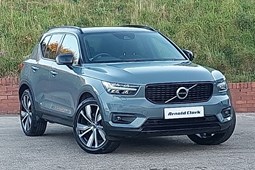 Volvo XC40 SUV (17 on) R-Design Pro Recharge T5 Plug-in hybrid FWD auto 5d For Sale - Arnold Clark Click & Collect Heathrow, Heathrow