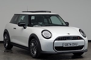 MINI Cooper Hatchback (24 on) 2.0 S Classic 3dr Auto For Sale - Arnold Clark Click & Collect Heathrow, Heathrow