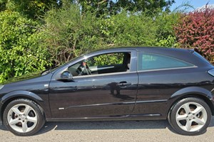 Vauxhall Astra Sport Hatch (05-10) 1.8i 16V SRi 3d Auto For Sale - Mill Place Motors, Gloucester