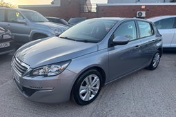 Peugeot 308 Hatchback (14-21) 1.2 e-THP (130bhp) Active 5d Auto For Sale - Motor Village Limited, Stoke-on-Trent