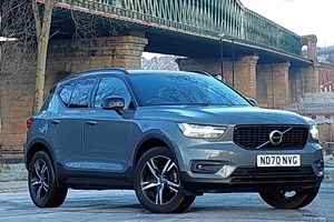 Volvo XC40 SUV (17 on) R-Design T3 FWD (04/19-) 5d For Sale - Arnold Clark Sunderland MG, Southwick