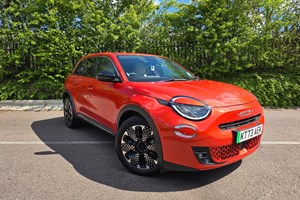 Fiat 600e SUV (24 on) 115kW La Prima 54kWh 5dr Auto For Sale - Motorvogue Fiat Bedford, Bedford