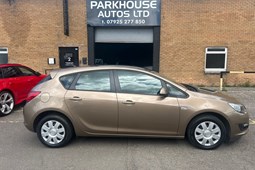 Vauxhall Astra Hatchback (09-15) 1.6i 16V Exclusiv (06/12-) 5d For Sale - Parkhouse Autos Ltd, Glasgow