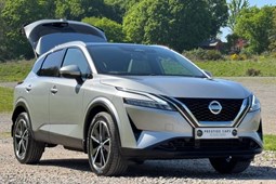 Nissan Qashqai SUV (21 on) 1.3 DiG-T MH Tekna 5dr For Sale - Prestige Cars by Peter Cooper West End, Southampton