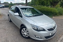 Vauxhall Astra Hatchback (09-15) 1.7 CDTi 16V ecoFLEX Exclusiv (99g/km) 5d For Sale - S & A CAR AND COMMERCIALS LIMITED, Stoke-on-trent