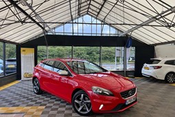 Volvo V40 Hatchback (12-19) T2 (122bhp) R Design Nav 5d Geartronic For Sale - NATIONAL CAR HUB, Walsall