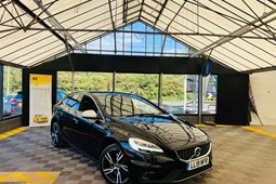 Volvo V40 Hatchback (12-19) D2 (120bhp) R DESIGN Pro 5d Geartronic For Sale - NATIONAL CAR HUB, Walsall