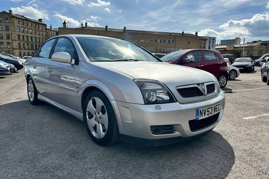 Vauxhall Vectra Hatchback (02-05) 3.2 V6 GSi 5d Auto For Sale - AMICAS GROUP LTD, Bradford