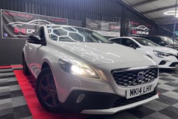 Volvo V40 Cross Country (13-19) D2 Cross Country Lux 5d Powershift For Sale - S & S Car Sales, Glenrothes
