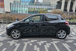 Peugeot 208 Hatchback (12-19) 1.4 HDi Allure 5d For Sale - Drive Direct, Birmingham