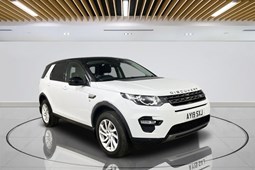 Land Rover Discovery Sport (15 on) 2.0 TD4 (180bhp) SE Tech 5d For Sale - Hilton Car Supermarket Aylesbury, Aylesbury