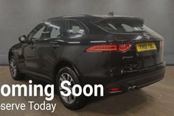 Jaguar F-Pace (16-24) 2.0d R-Sport AWD 5d Auto For Sale - Hilton Car Supermarket Aylesbury, Aylesbury